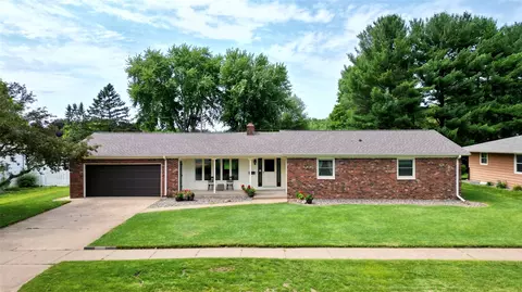 1126 E Fillmore Ave, Eau Claire, WI 54701