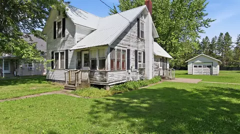 427 E River Ave, Barron, WI 54812 photo 2