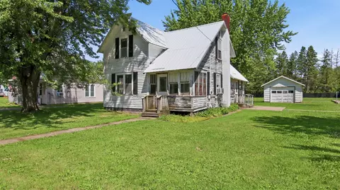 427 E River Ave, Barron, WI 54812 photo 3