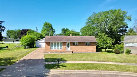1538 Drury Ct, Eau Claire, WI 54703