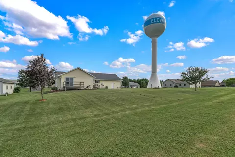 Exterior - 26240 W 3rd Ave, Eleva, WI 54738 photo 15 of 17