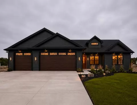 9160 S 24th Ave, Eau Claire, WI 54703