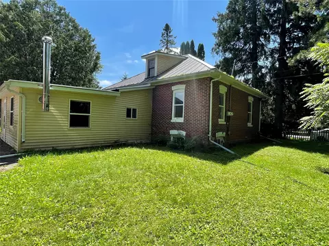 Exterior - 805 E Clover St, Withee, WI 54498 photo 5 of 7