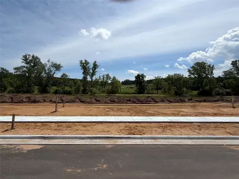 5969 Fuji Ln, Eau Claire, WI 54701
