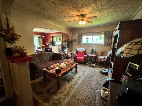 Living - 302 E 5th St, Superior, WI 54880 photo 2 of 2