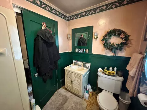 Bath - 302 E 5th St, Superior, WI 54880 photo 1 of 4