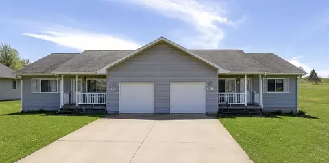 317 E Cowles St #2, Alma Center, WI 54611