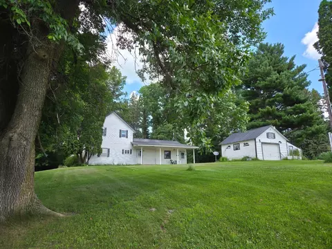 995 16th St, Barron, WI 54812