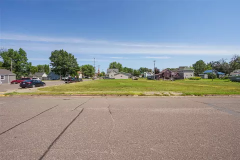 205 E 1st Ave, Stanley, WI 54768 photo 3