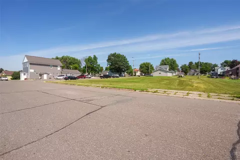 205 E 1st Ave, Stanley, WI 54768 photo 2