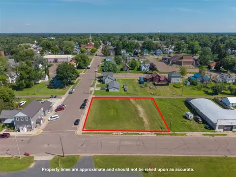 205 E 1st Ave, Stanley, WI 54768 photo 4