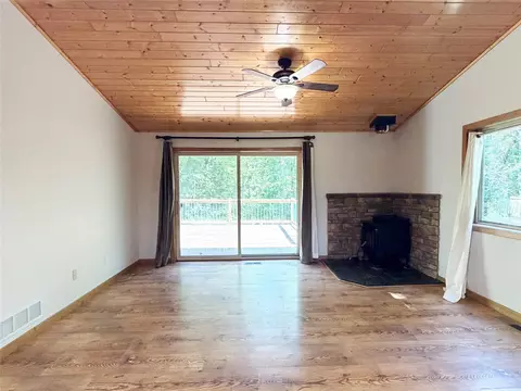 Living - 2024 9 34 Ave, Cameron, WI 54822 photo 4 of 5