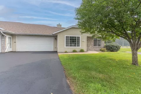 4530 E Robin Meadows Ln, Eau Claire, WI 54701