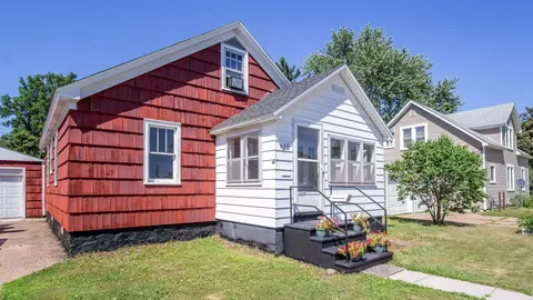 520 W Cedar St, Chippewa Falls, WI 54729