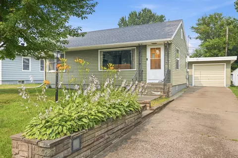 1124 Briggs Ave, Eau Claire, WI 54703