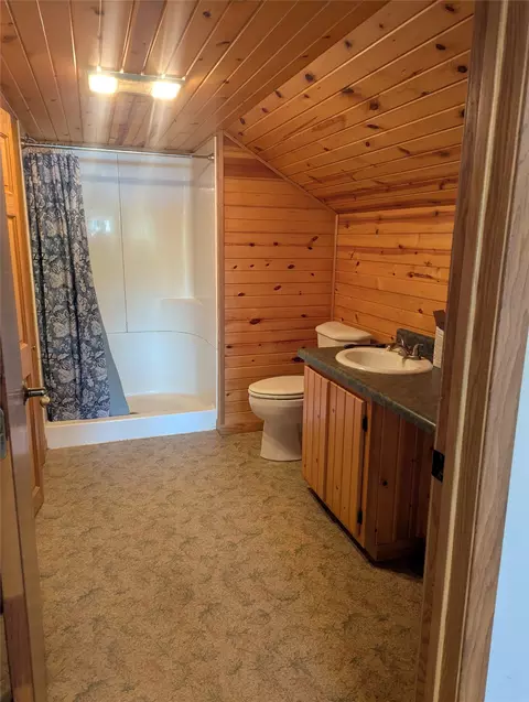 418 E School St, Thorp, WI 54771 photo 5