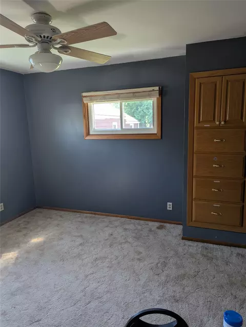 418 E School St, Thorp, WI 54771 photo 8