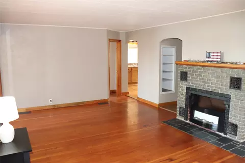 Living - s5315 Sd Court, Augusta, WI 54722 photo 2 of 3