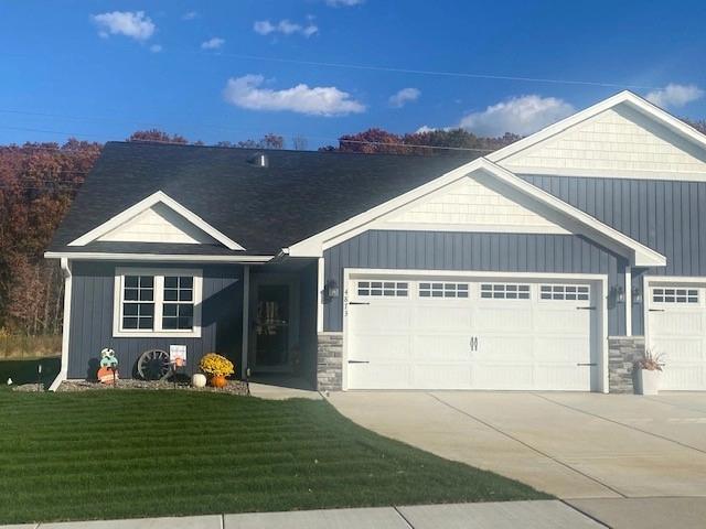 5026 Maple Leaf Path, Eau Claire, WI 54703