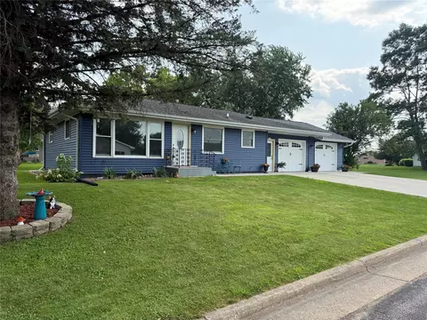 1125 Pleasant Ave, Arcadia, WI 54612