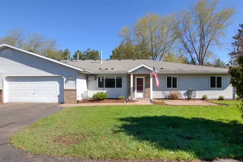 2904 Schabacker Ct #D, Menomonie, WI 54751