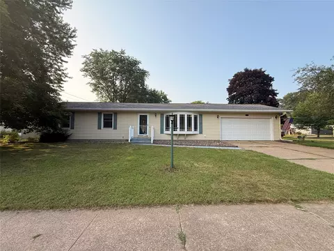 1470 Cummings Ave, Eau Claire, WI 54701