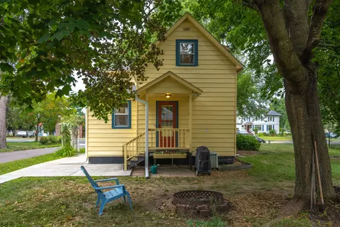 235 W 3rd St, New Richmond, WI 54017