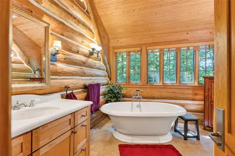 Bath - 49945 N Lake Owen Dr, Cable, WI 54821 photo 2 of 5