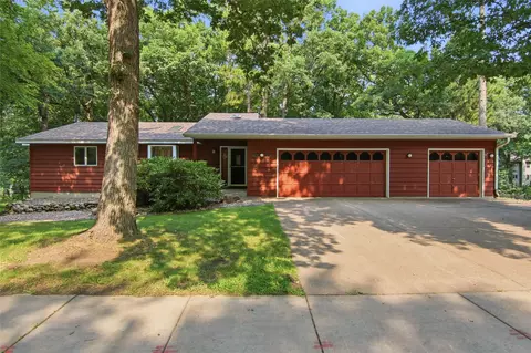3728 Forest Heights Dr, Eau Claire, WI 54701