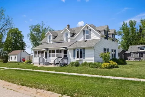 201 W Hogg St, Melrose, WI 54642