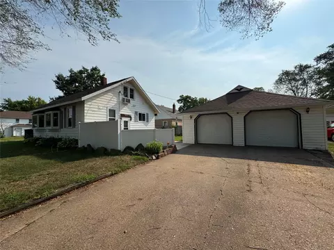 819 Platt St, Eau Claire, WI 54703