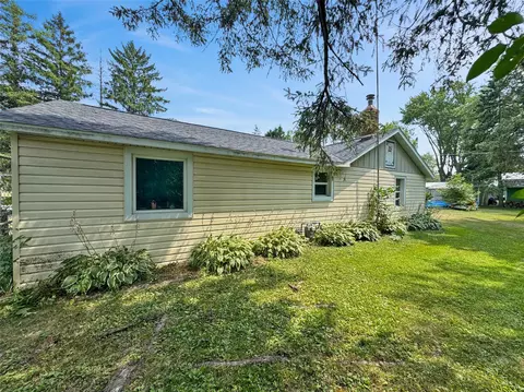 Exterior - 709 N Oak St, Withee, WI 54498 photo 4 of 7