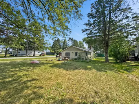 Exterior - 709 N Oak St, Withee, WI 54498 photo 7 of 7