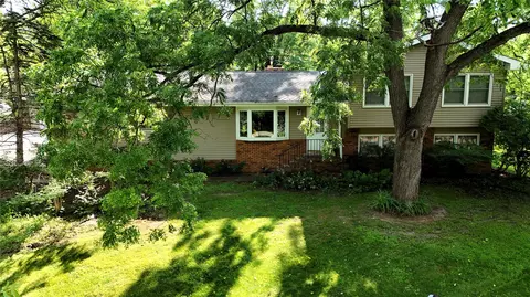 903 3rd Ave E, Durand, WI 54736