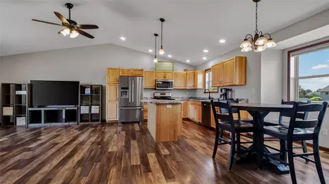 519 Haglin Ave, Cameron, WI 54822 photo 3