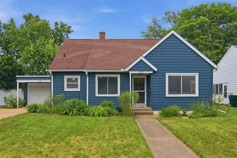 230 W Grant Ave, Eau Claire, WI 54701