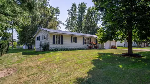 Exterior - 26231 W 1st Ave, Eleva, WI 54738 photo 2 of 13