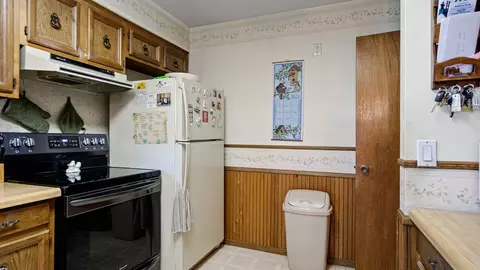 Kitchen - 26231 W 1st Ave, Eleva, WI 54738 photo 5 of 6