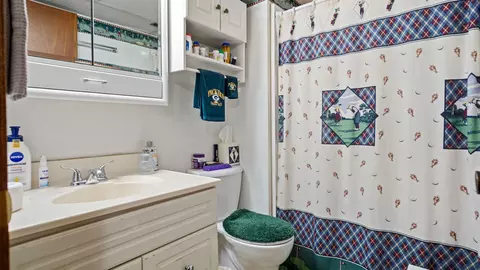 Bath - 26231 W 1st Ave, Eleva, WI 54738 photo 2 of 2