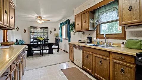 Kitchen - 26231 W 1st Ave, Eleva, WI 54738 photo 1 of 6
