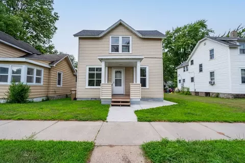 516 Cochrane St #1&2, Eau Claire, WI 54703