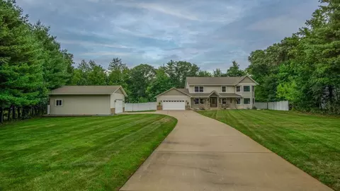7736 Beulah Ln, Eau Claire, WI 54701