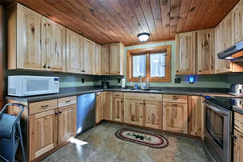 Kitchen - 14380 S Riverside Rd, Cable, WI 54821 photo 5 of 5