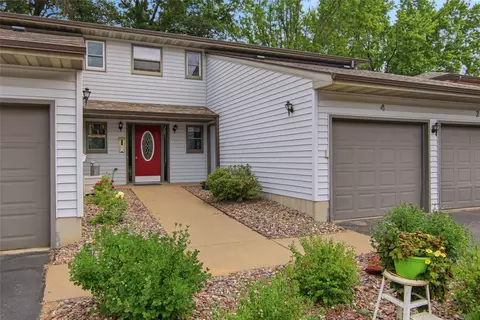 227 Harvest Ln, Altoona, WI 54720