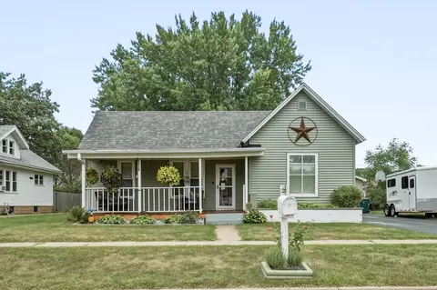 1619 Garfield Ave, Altoona, WI 54720