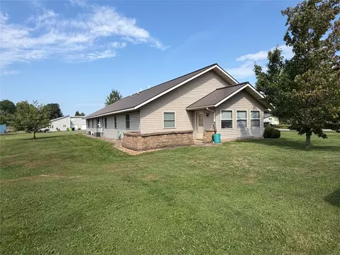 Exterior - 517 3rd St #1-2, Withee, WI 54498 photo 3 of 7