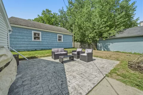 Exterior - 329 E 4th Ave, Stanley, WI 54768 photo 7 of 10
