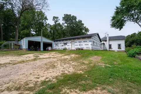 Exterior - s11940 Lowes Creek Road, Eleva, WI 54738 photo 2 of 9