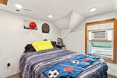 Bedroom - s11940 Lowes Creek Road, Eleva, WI 54738 photo 3 of 9