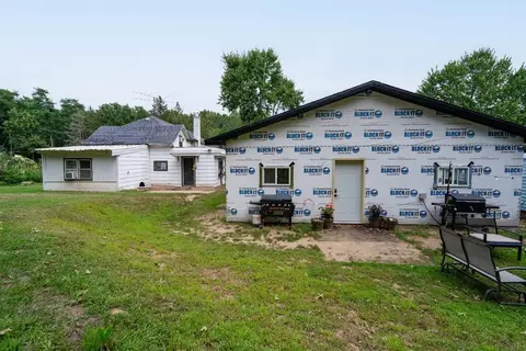 Exterior - s11940 Lowes Creek Road, Eleva, WI 54738 photo 3 of 9